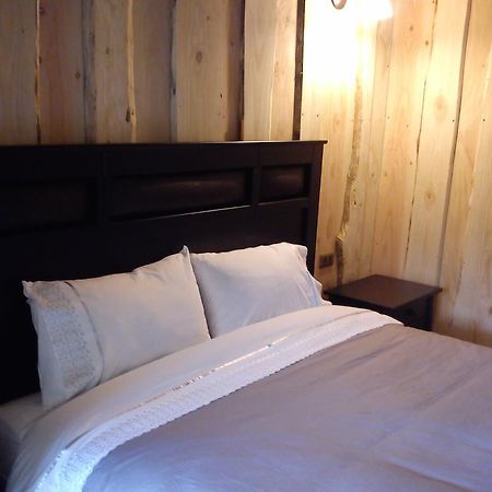 Hostal Los Alamos نلتوما الغرفة الصورة